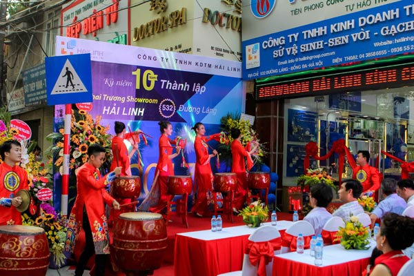 Hai Linh o Lang