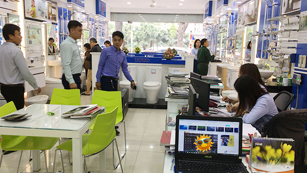 showroom-hai-linh-don-luong-khach-hang-gap-doi-ngay-thuong Showroom Hải Linh đón lượng khách hàng gấp đôi ngày thường