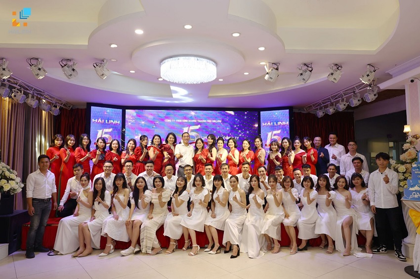 sinh-nhat-15-nam-hai-linh