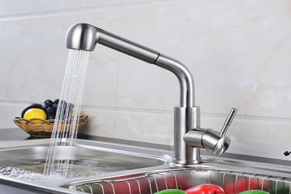 6 cách giúp bạn tăng tuổi thọ cho vòi rửa bát COTTO